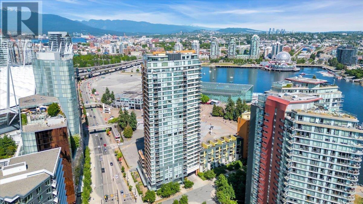 Listing Picture 31 of 34 : 907 33 SMITHE STREET, Vancouver / 溫哥華 - 魯藝地產 Yvonne Lu Group - MLS Medallion Club Member