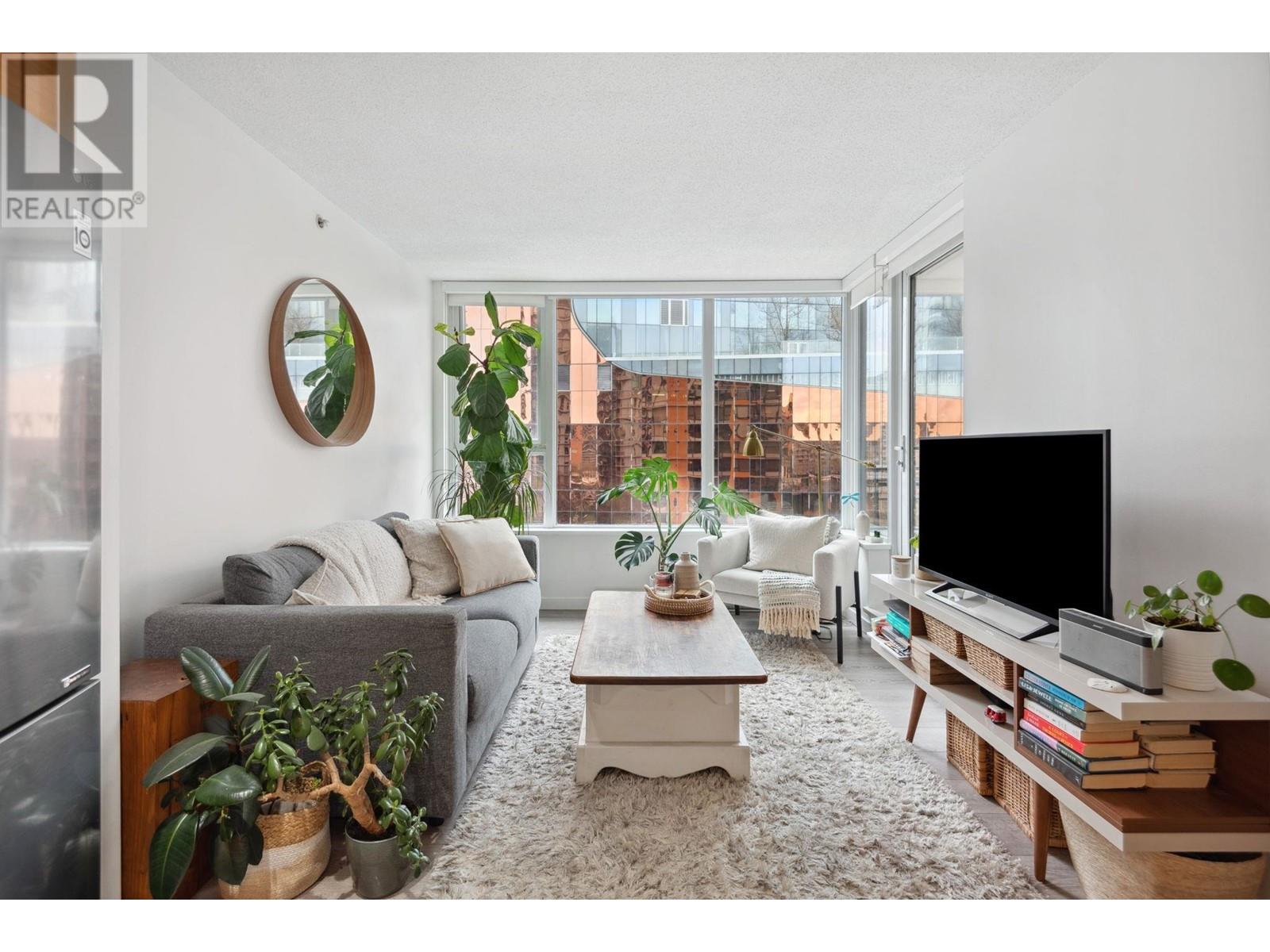 Listing Picture 4 of 34 : 907 33 SMITHE STREET, Vancouver / 溫哥華 - 魯藝地產 Yvonne Lu Group - MLS Medallion Club Member