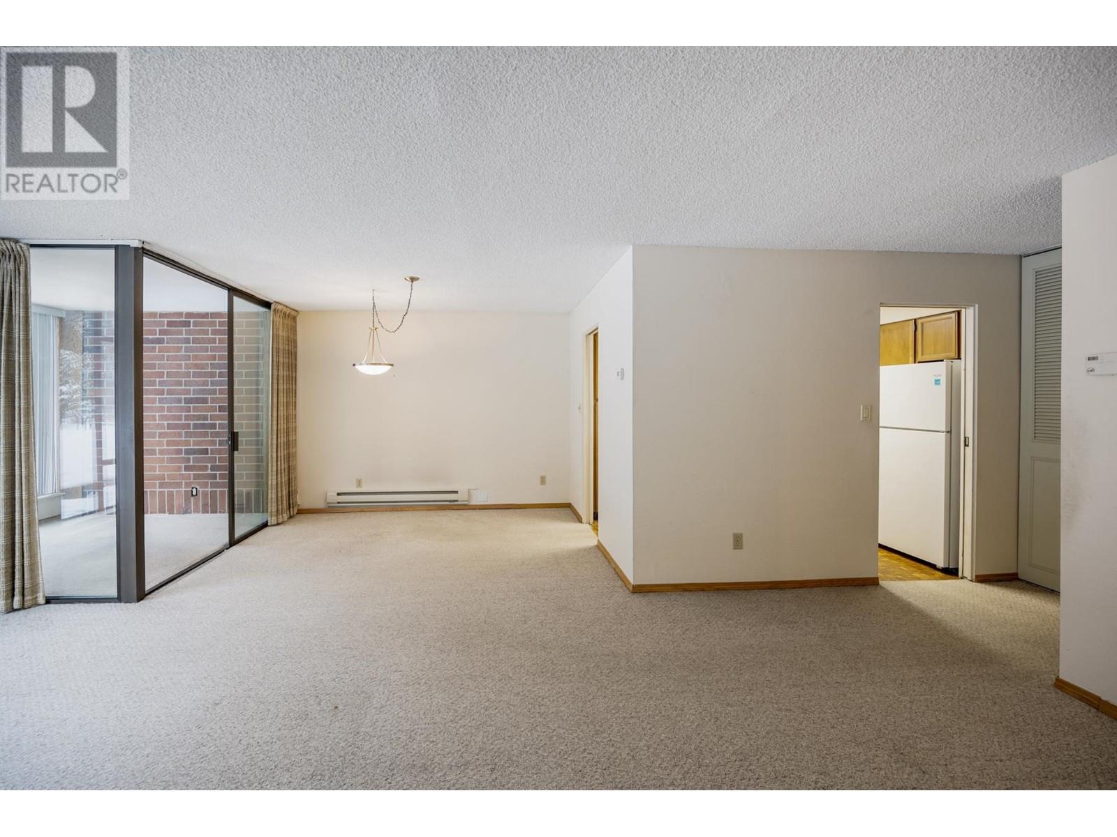 Listing Picture 10 of 40 : 105 4101 YEW STREET, Vancouver / 溫哥華 - 魯藝地產 Yvonne Lu Group - MLS Medallion Club Member