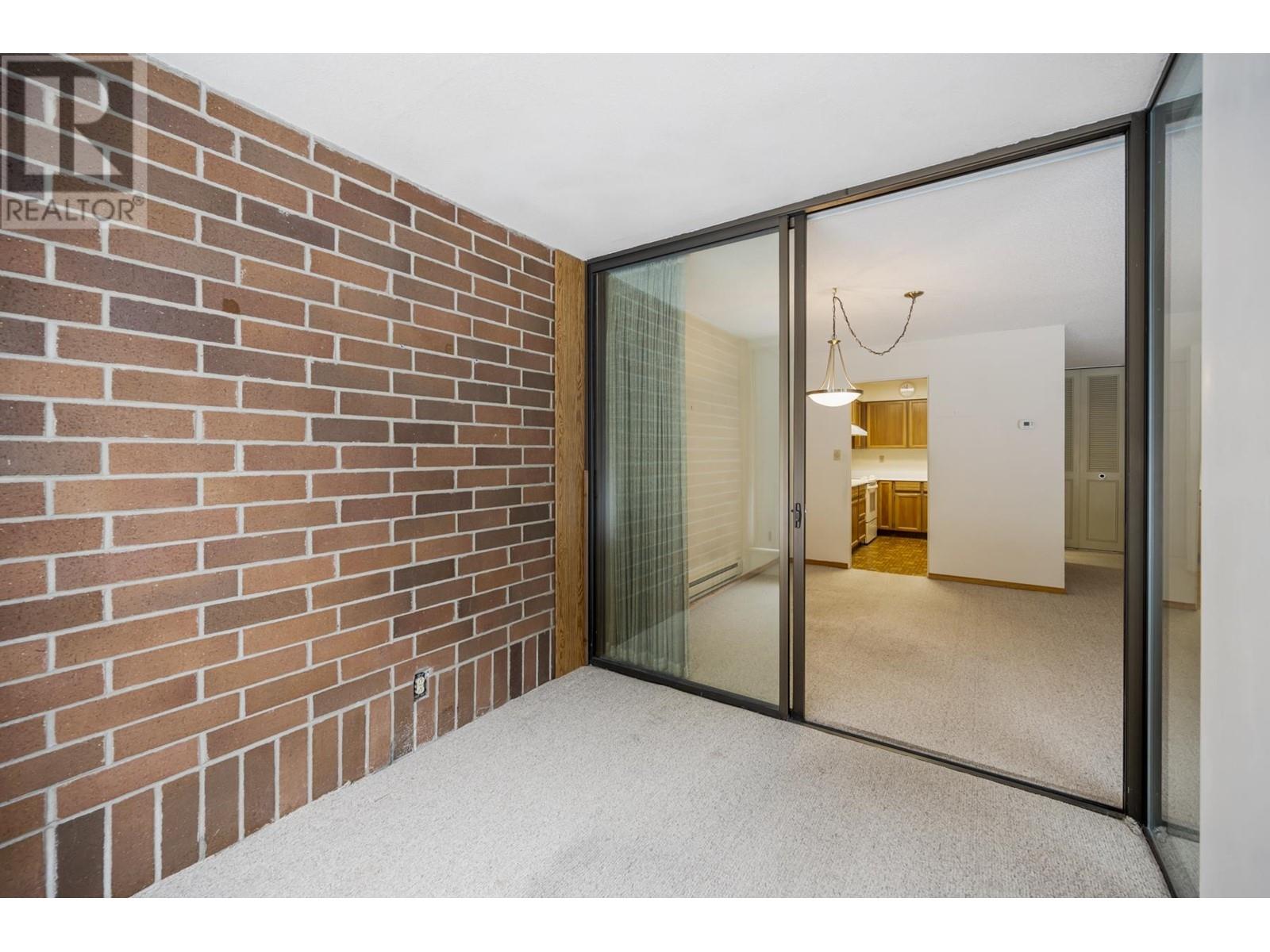 Listing Picture 14 of 40 : 105 4101 YEW STREET, Vancouver / 溫哥華 - 魯藝地產 Yvonne Lu Group - MLS Medallion Club Member