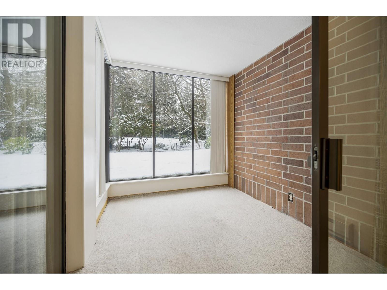 Listing Picture 15 of 40 : 105 4101 YEW STREET, Vancouver / 溫哥華 - 魯藝地產 Yvonne Lu Group - MLS Medallion Club Member