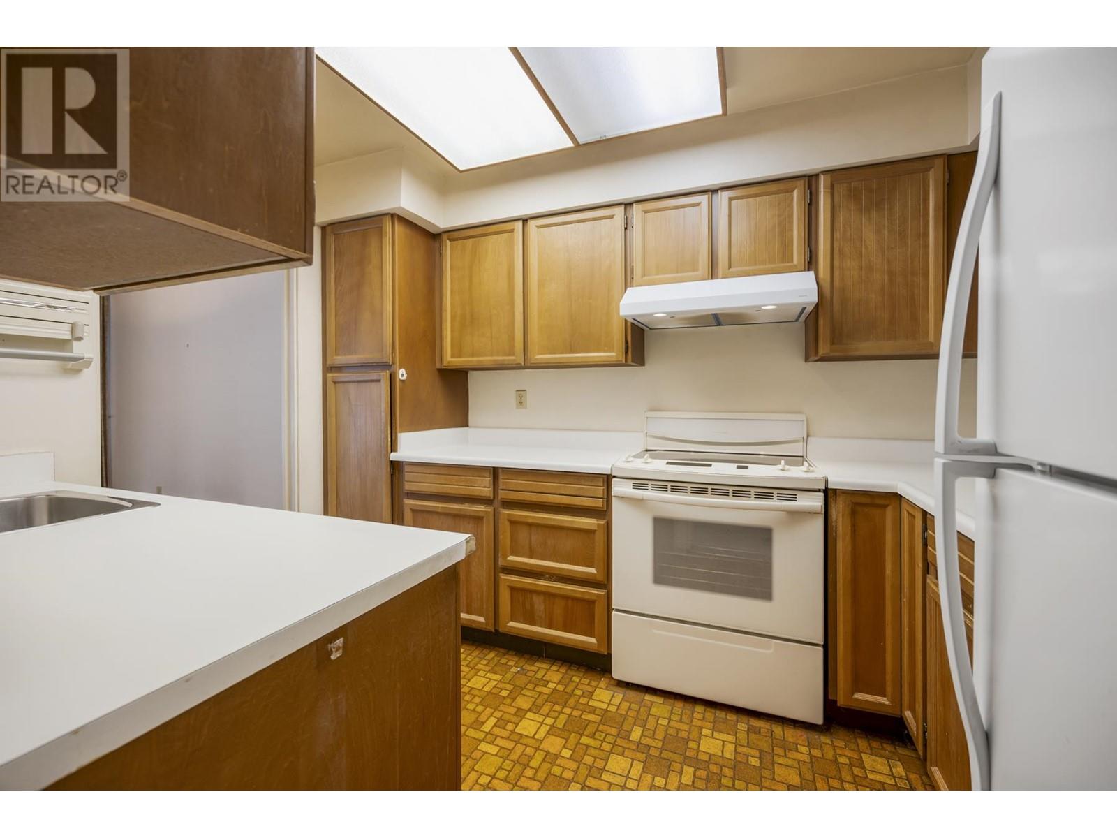 Listing Picture 26 of 40 : 105 4101 YEW STREET, Vancouver / 溫哥華 - 魯藝地產 Yvonne Lu Group - MLS Medallion Club Member