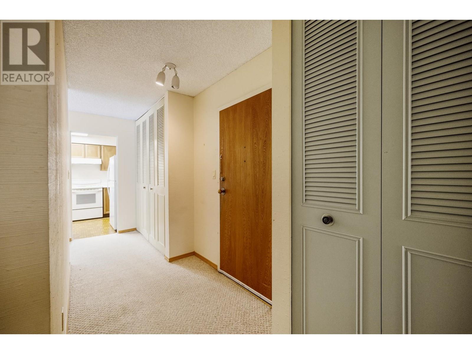 Listing Picture 36 of 40 : 105 4101 YEW STREET, Vancouver / 溫哥華 - 魯藝地產 Yvonne Lu Group - MLS Medallion Club Member