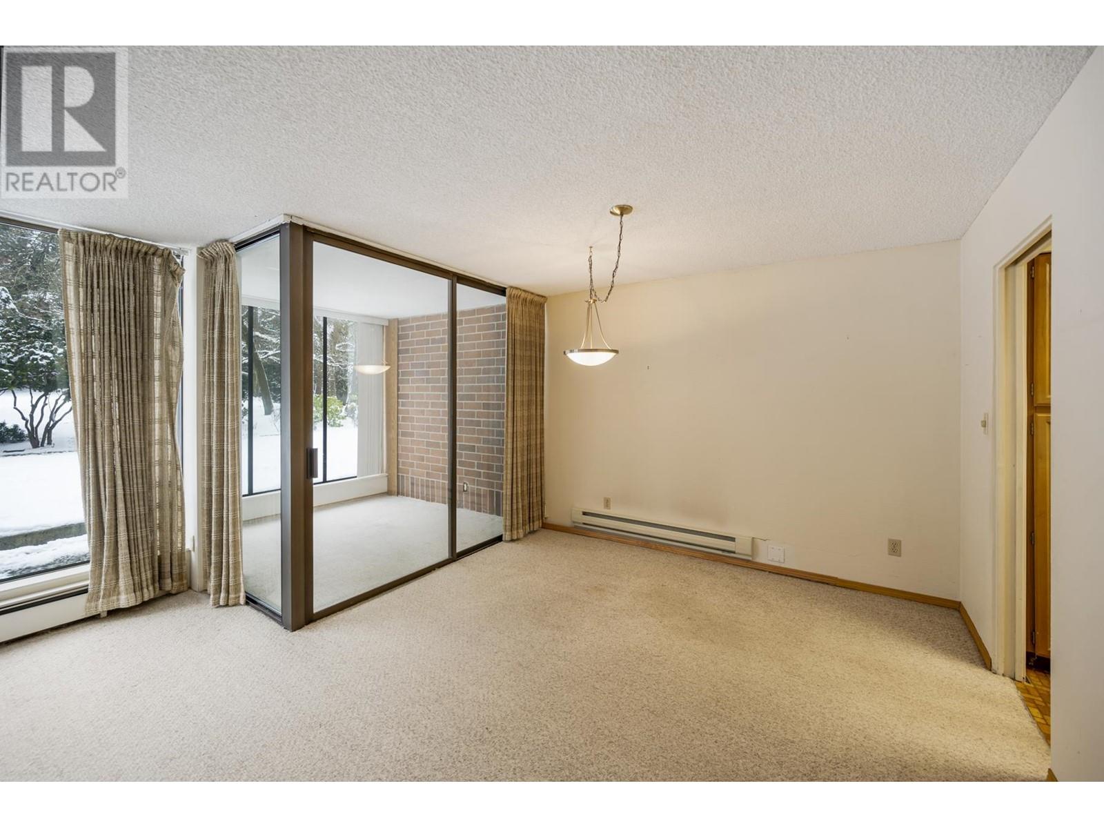 Listing Picture 8 of 40 : 105 4101 YEW STREET, Vancouver / 溫哥華 - 魯藝地產 Yvonne Lu Group - MLS Medallion Club Member