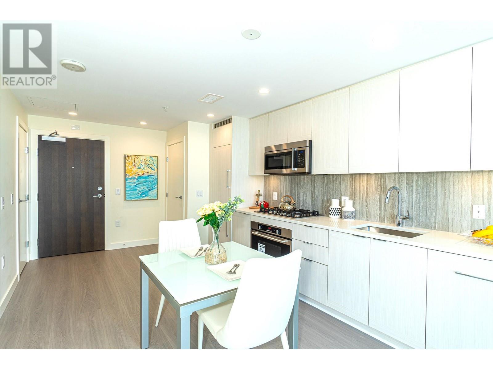 Listing Picture 36 of 38 : 906 5051 IMPERIAL STREET, Burnaby / 本拿比 - 魯藝地產 Yvonne Lu Group - MLS Medallion Club Member