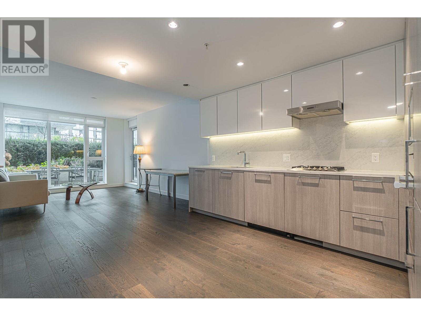 Listing Picture 10 of 40 : 505 3200 CORVETTE WAY, Richmond / 烈治文 - 魯藝地產 Yvonne Lu Group - MLS Medallion Club Member