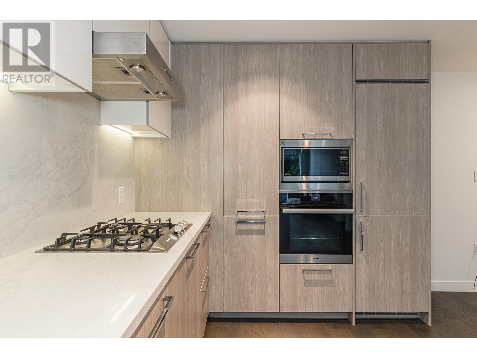 Listing Picture 11 of 40 : 505 3200 CORVETTE WAY, Richmond / 烈治文 - 魯藝地產 Yvonne Lu Group - MLS Medallion Club Member