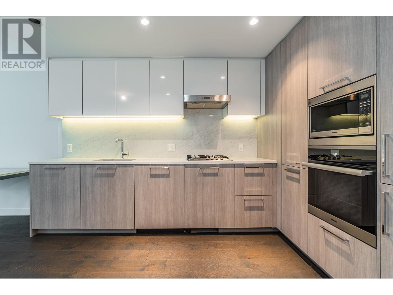 Listing Picture 5 of 40 : 505 3200 CORVETTE WAY, Richmond / 烈治文 - 魯藝地產 Yvonne Lu Group - MLS Medallion Club Member
