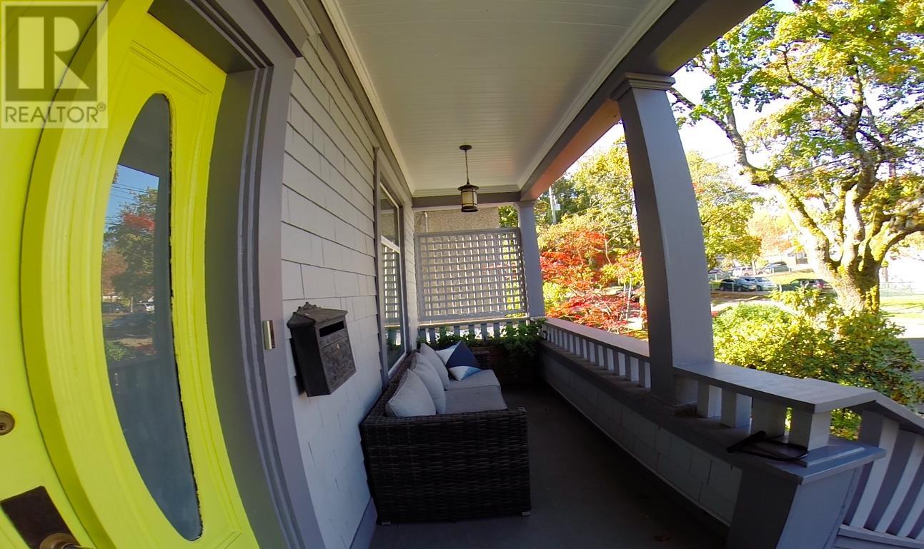 428 E 24th Avenue, Vancouver, British Columbia  V5V 2A1 - Photo 3 - R2965743