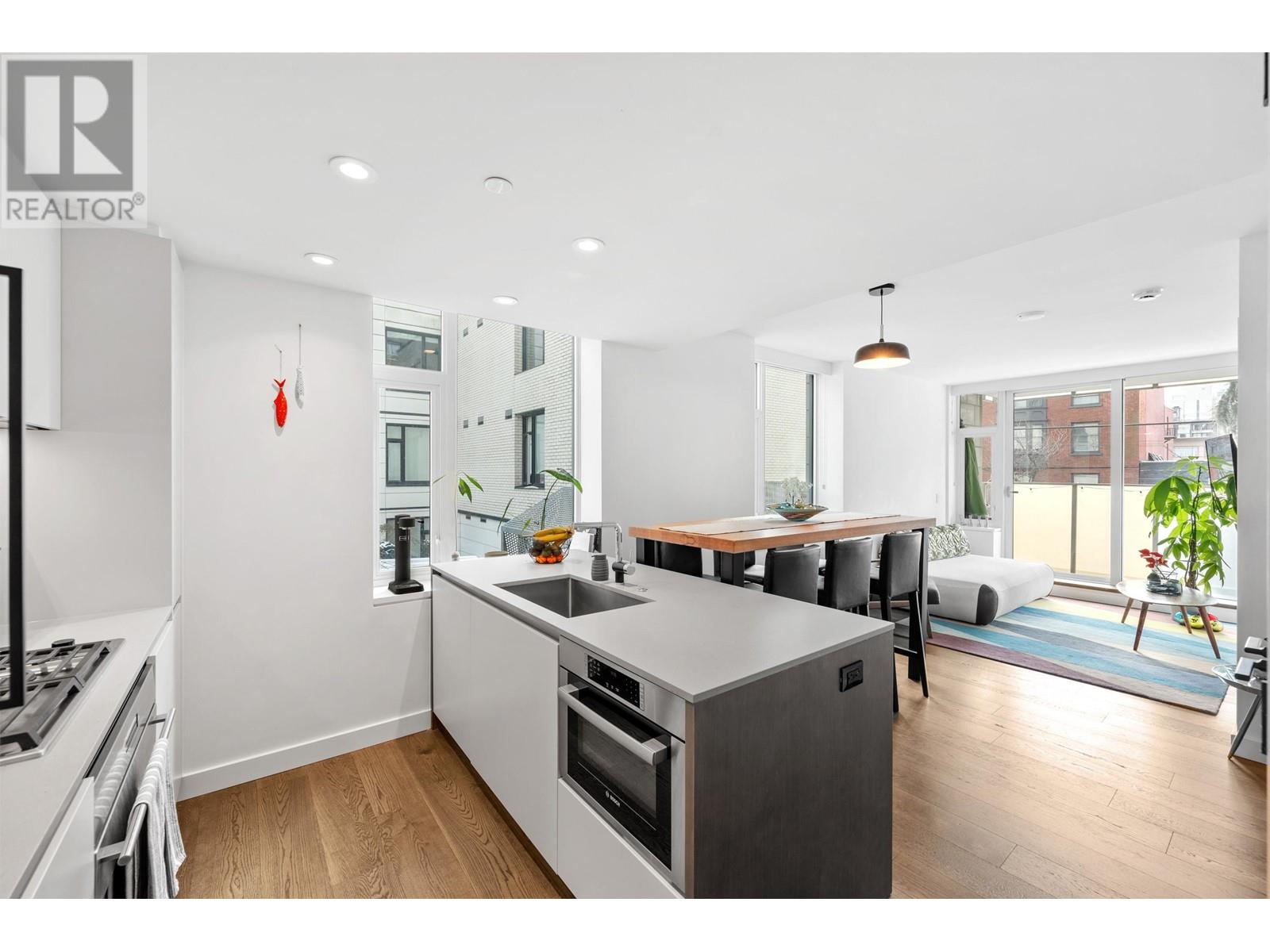 303 1365 DAVIE STREET, vancouver, British Columbia