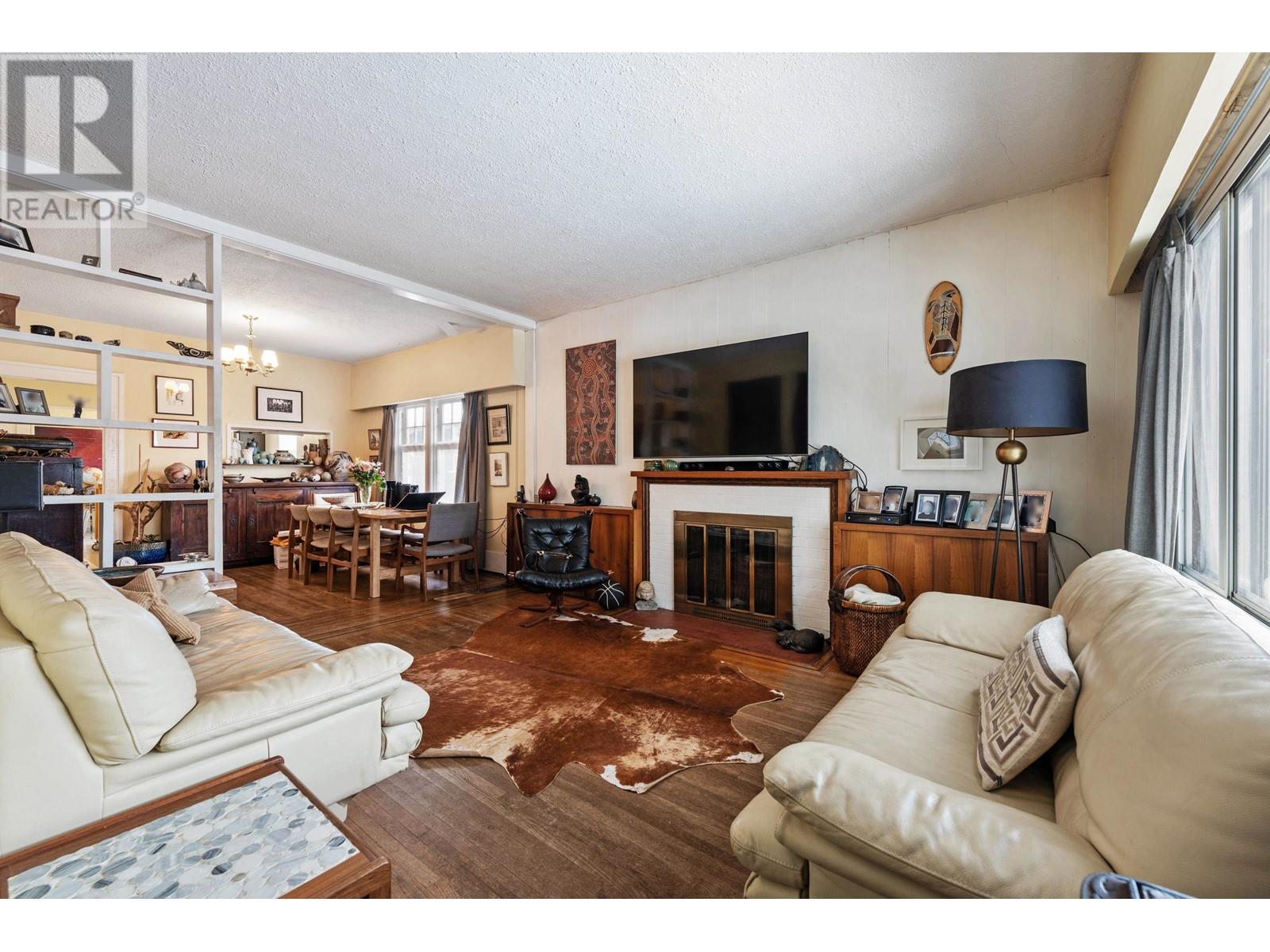 3259 W 7th Avenue, Vancouver, British Columbia  V6K 2A3 - Photo 2 - R2964377