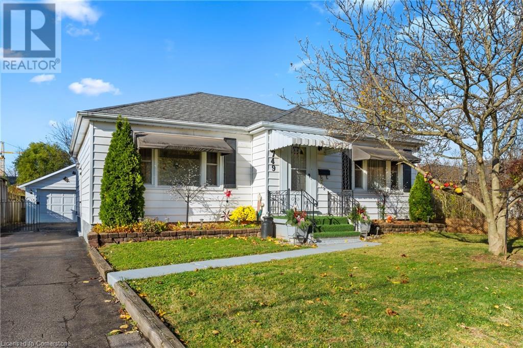 6749 BETTY Avenue, Niagara Falls, Ontario