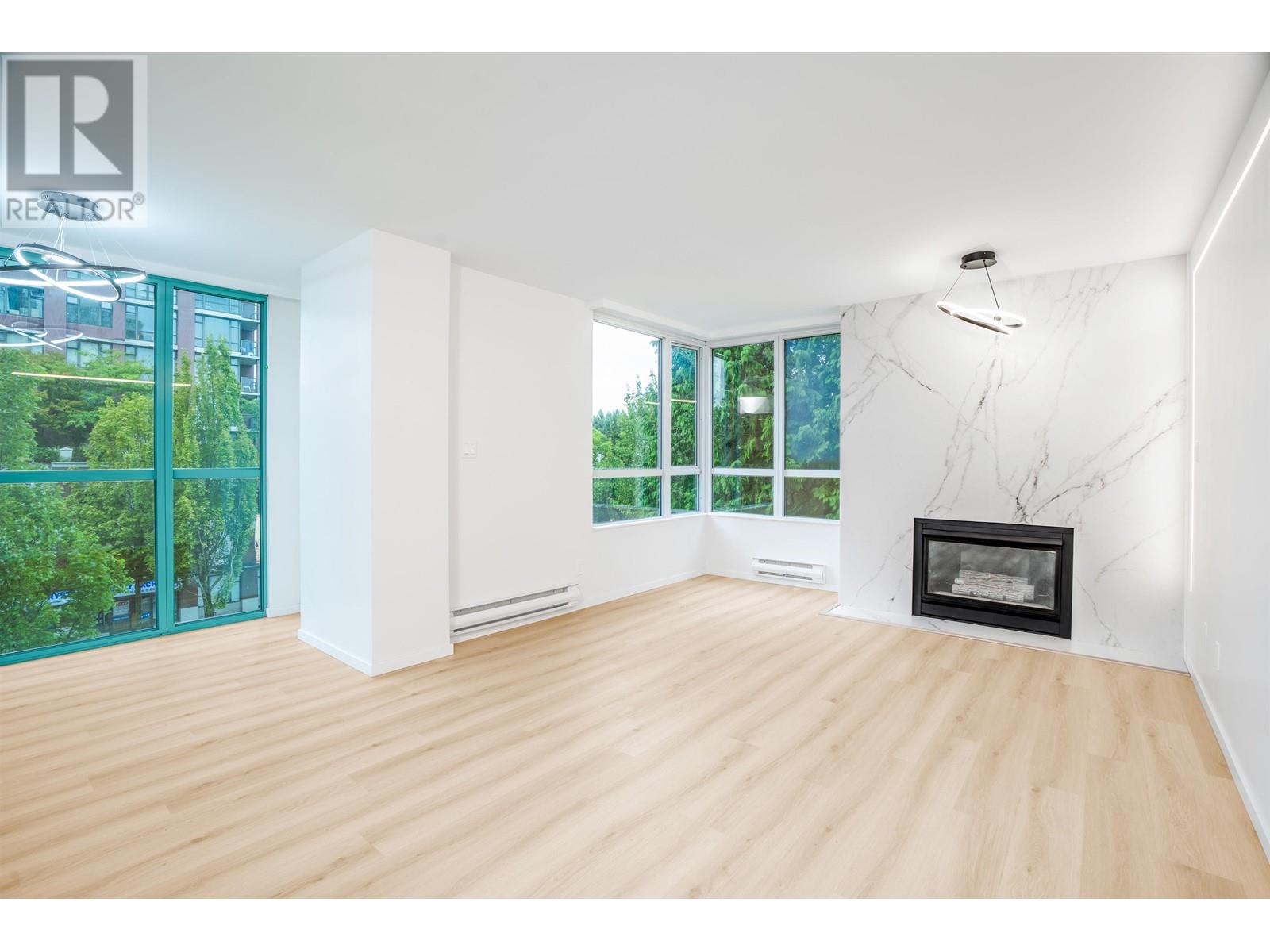Listing Picture 2 of 29 : 204 8280 WESTMINSTER HIGHWAY, Richmond / 烈治文 - 魯藝地產 Yvonne Lu Group - MLS Medallion Club Member