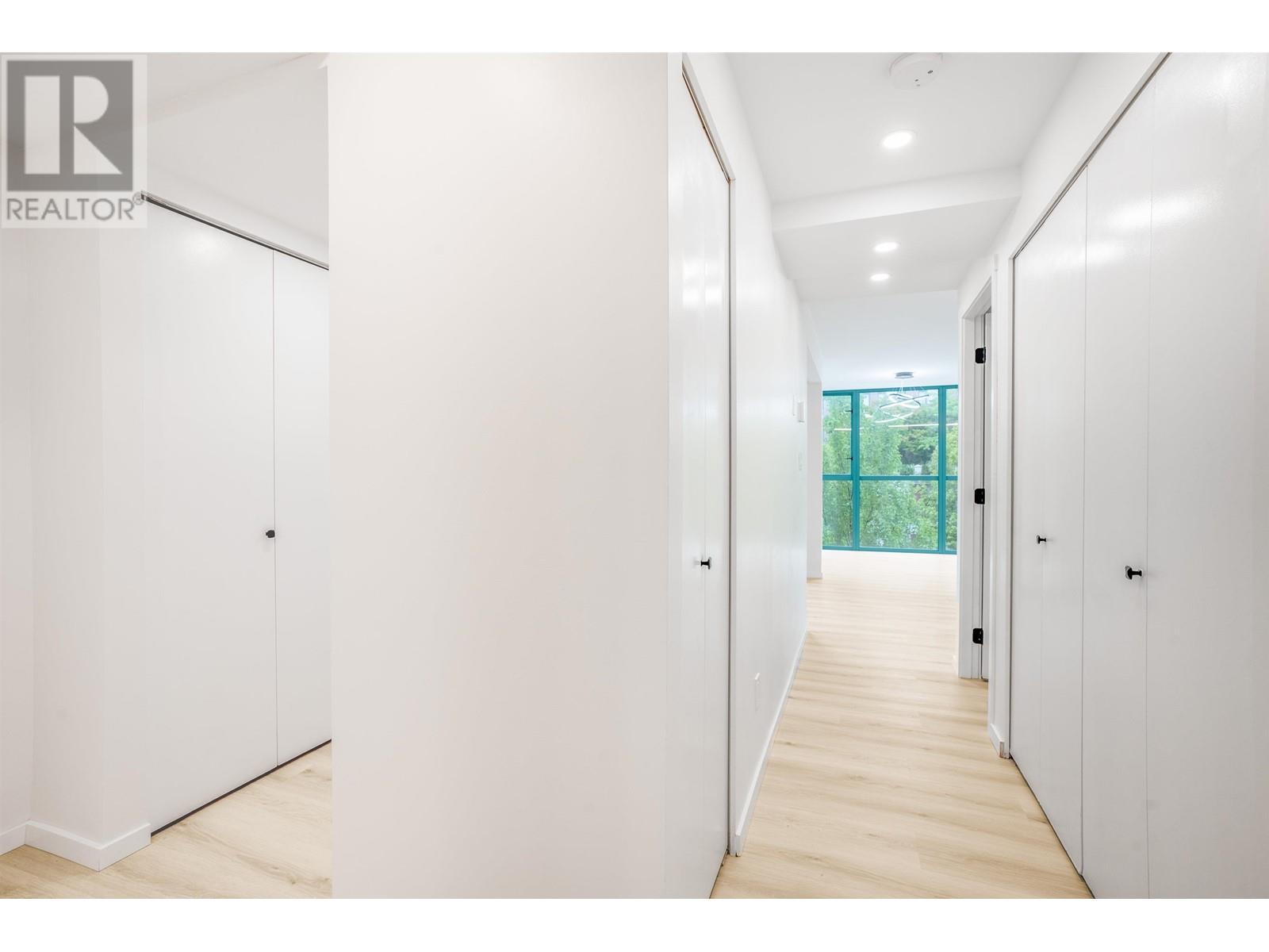 Listing Picture 21 of 29 : 204 8280 WESTMINSTER HIGHWAY, Richmond / 烈治文 - 魯藝地產 Yvonne Lu Group - MLS Medallion Club Member
