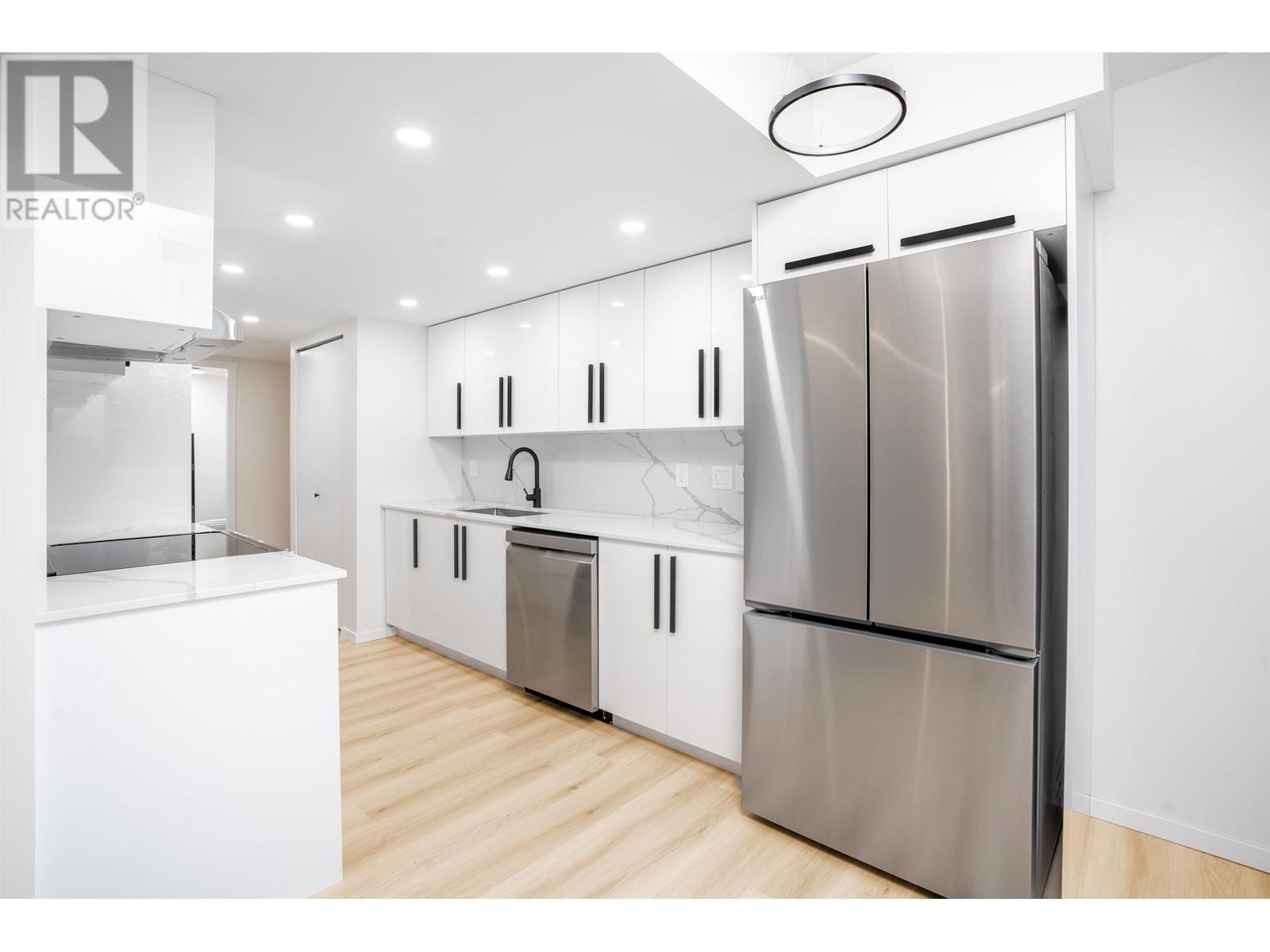 Listing Picture 8 of 29 : 204 8280 WESTMINSTER HIGHWAY, Richmond / 烈治文 - 魯藝地產 Yvonne Lu Group - MLS Medallion Club Member