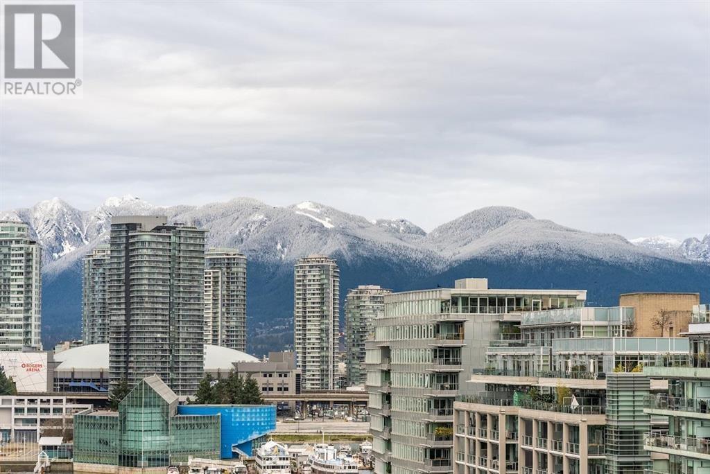 Listing Picture 25 of 25 : 1210 1768 COOK STREET, Vancouver / 溫哥華 - 魯藝地產 Yvonne Lu Group - MLS Medallion Club Member