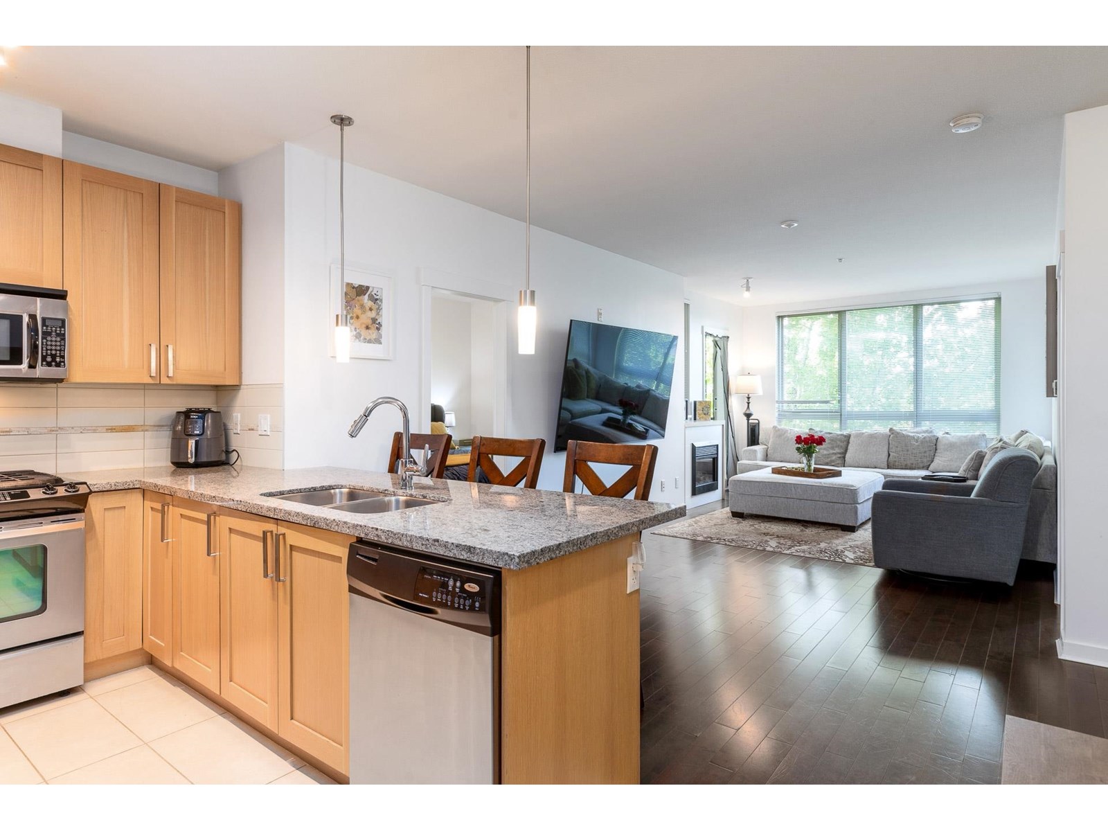 312 15918 26 Avenue, Surrey, British Columbia  V3Z 5K3 - Photo 4 - R2961711
