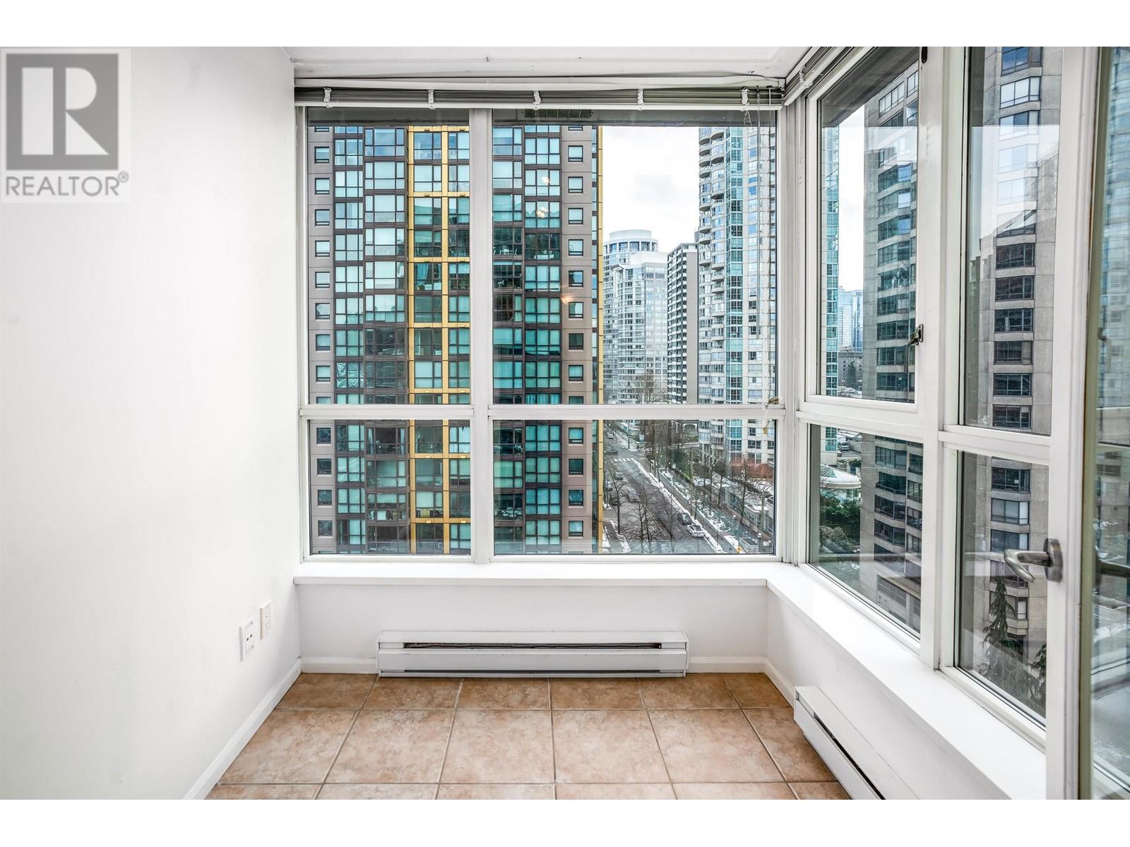 Listing Picture 17 of 33 : 1408 1420 W GEORGIA STREET, Vancouver / 溫哥華 - 魯藝地產 Yvonne Lu Group - MLS Medallion Club Member
