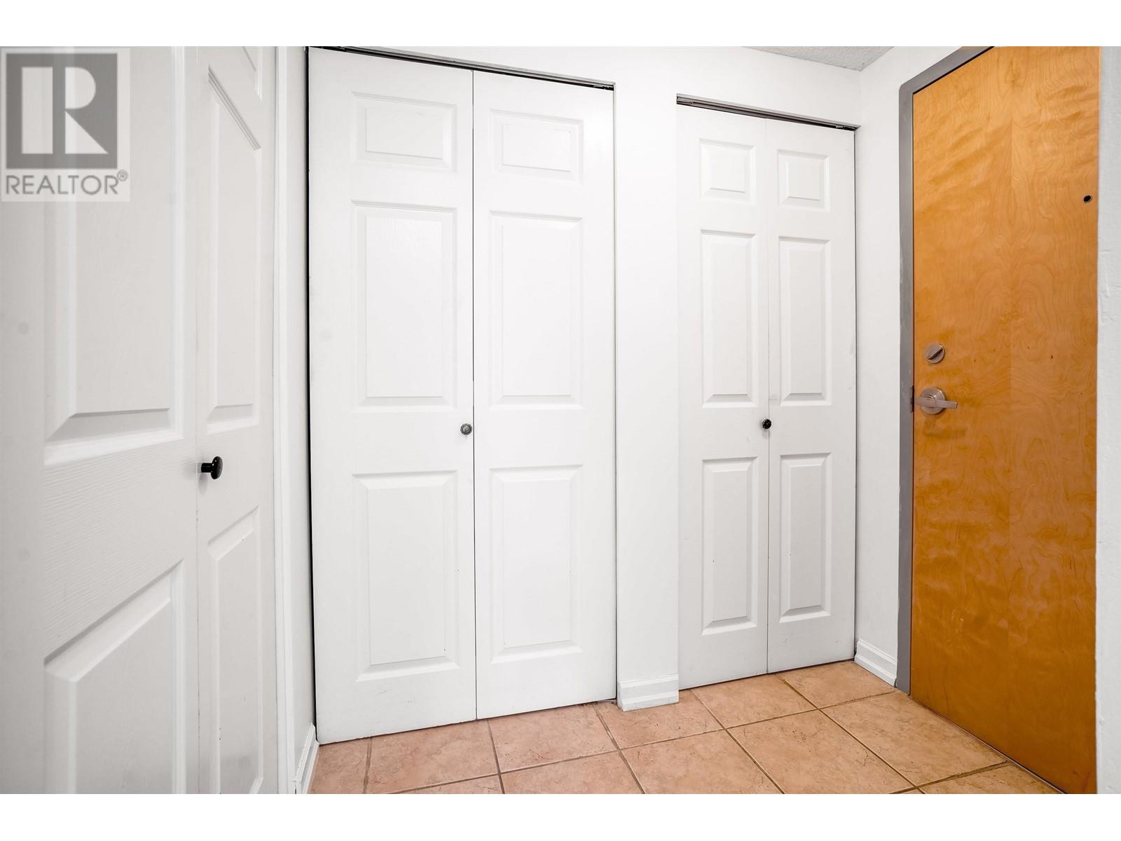 Listing Picture 31 of 33 : 1408 1420 W GEORGIA STREET, Vancouver / 溫哥華 - 魯藝地產 Yvonne Lu Group - MLS Medallion Club Member