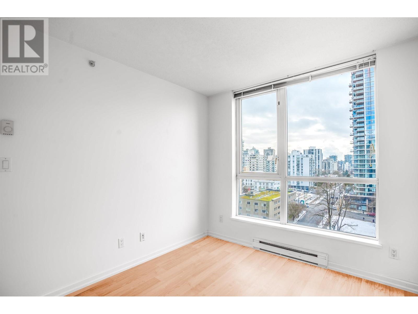 Listing Picture 21 of 33 : 1408 1420 W GEORGIA STREET, Vancouver / 溫哥華 - 魯藝地產 Yvonne Lu Group - MLS Medallion Club Member