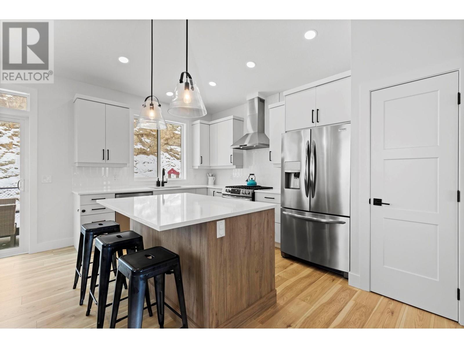 Property at 2209 Lavetta Drive image 3