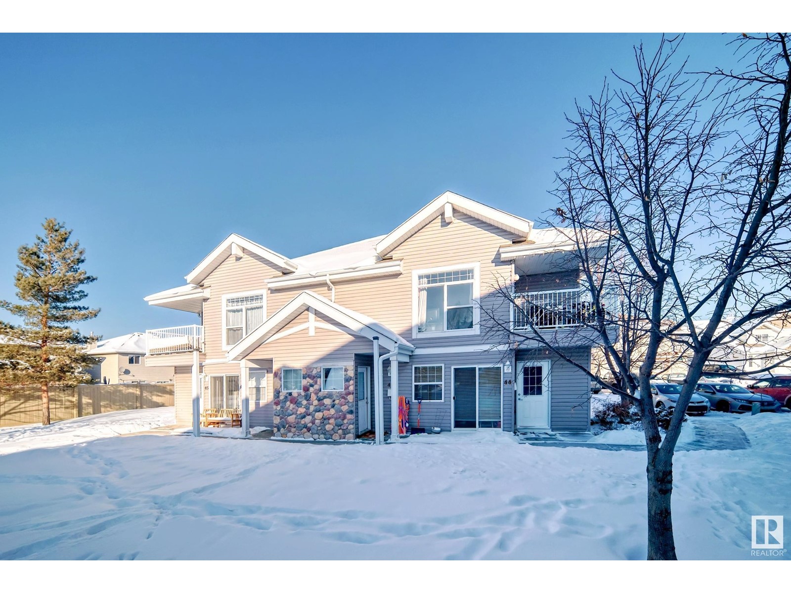 Property at #48 150 EDWARDS DR SW image 3