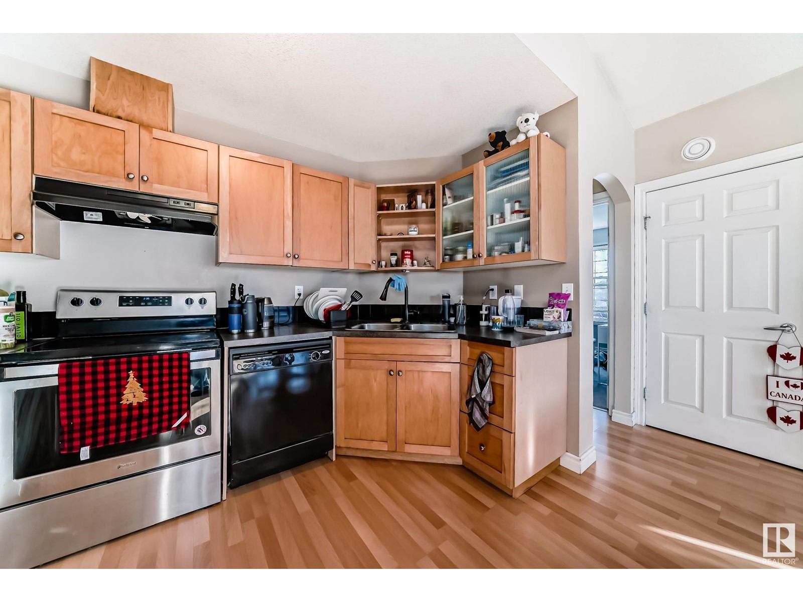 Property at #48 150 EDWARDS DR SW image 5