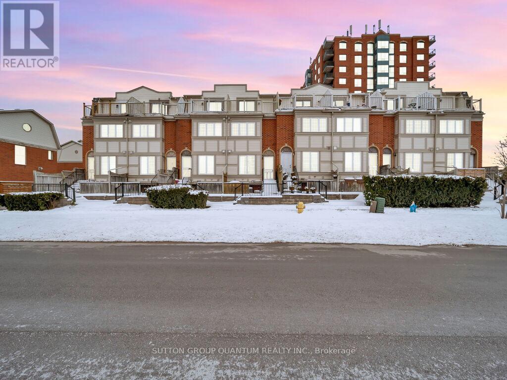 Property at 12 - 1623 PICKERING PARKWAY image 1