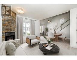 207 1513 BOWSER AVENUE, North Vancouver, British Columbia