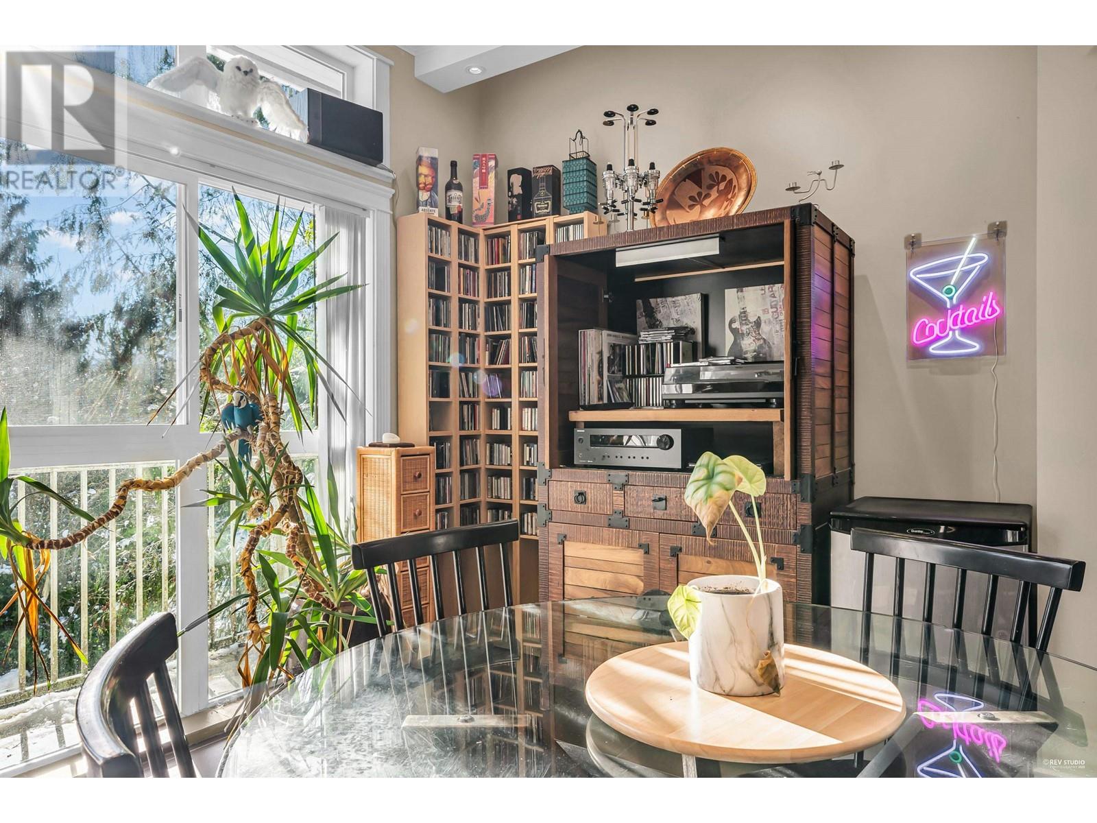4621 Woodburn Place, West Vancouver, British Columbia  V7S 2W8 - Photo 10 - R2964782