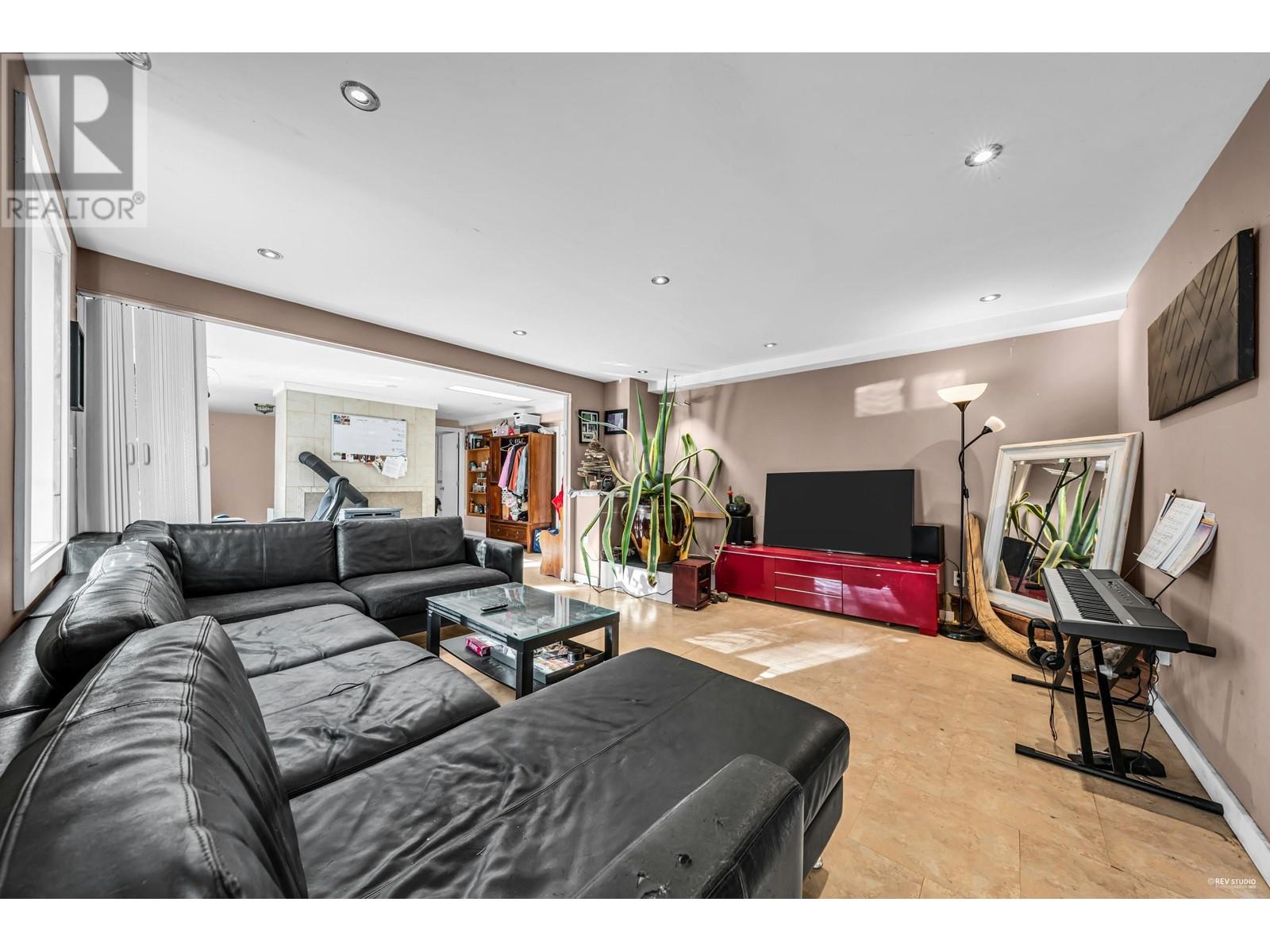 4621 Woodburn Place, West Vancouver, British Columbia  V7S 2W8 - Photo 21 - R2964782