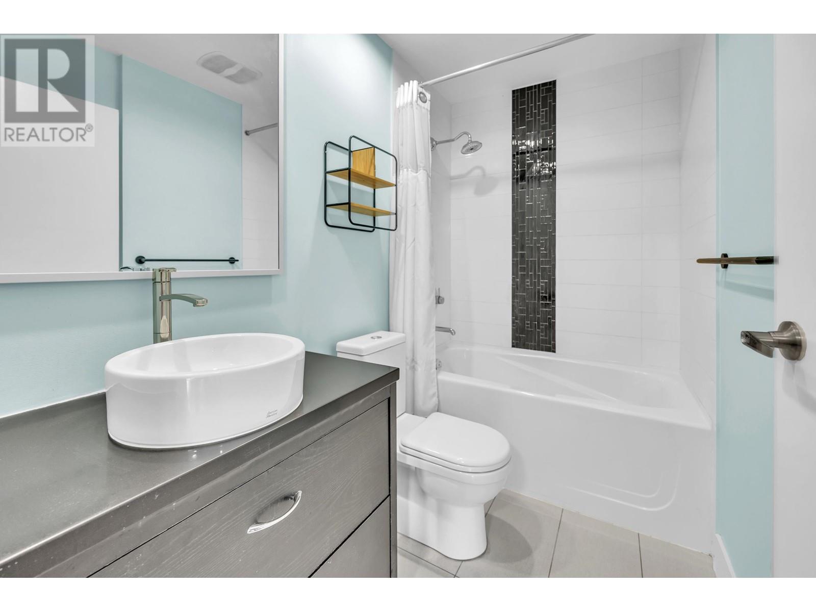 Listing Picture 19 of 30 : 407 535 SMITHE STREET, Vancouver / 溫哥華 - 魯藝地產 Yvonne Lu Group - MLS Medallion Club Member