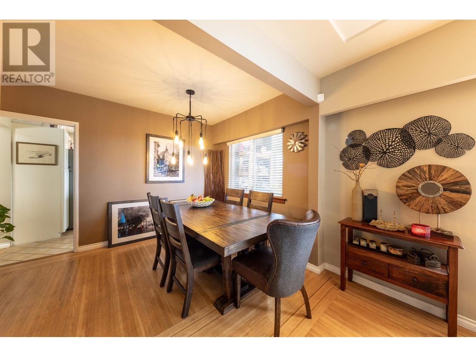 5668 Ewart Street, Burnaby, British Columbia  V5J 2W7 - Photo 10 - R2965208