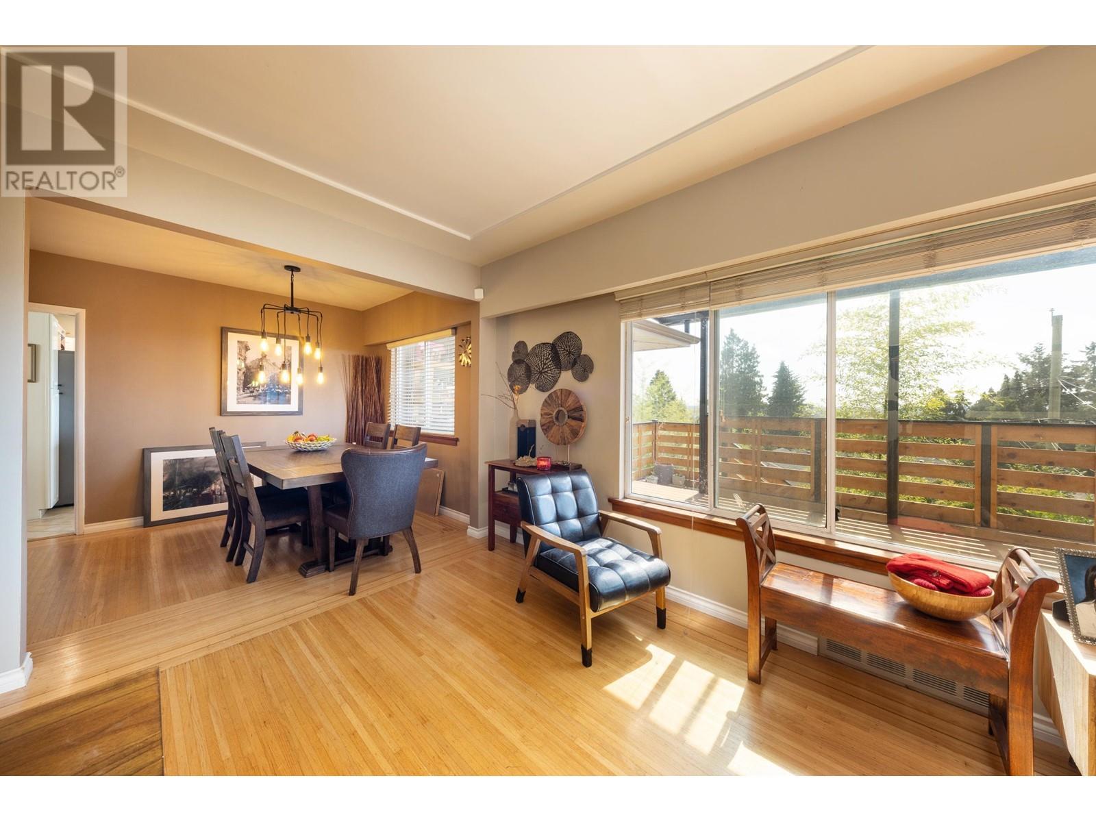 5668 Ewart Street, Burnaby, British Columbia  V5J 2W7 - Photo 9 - R2965208