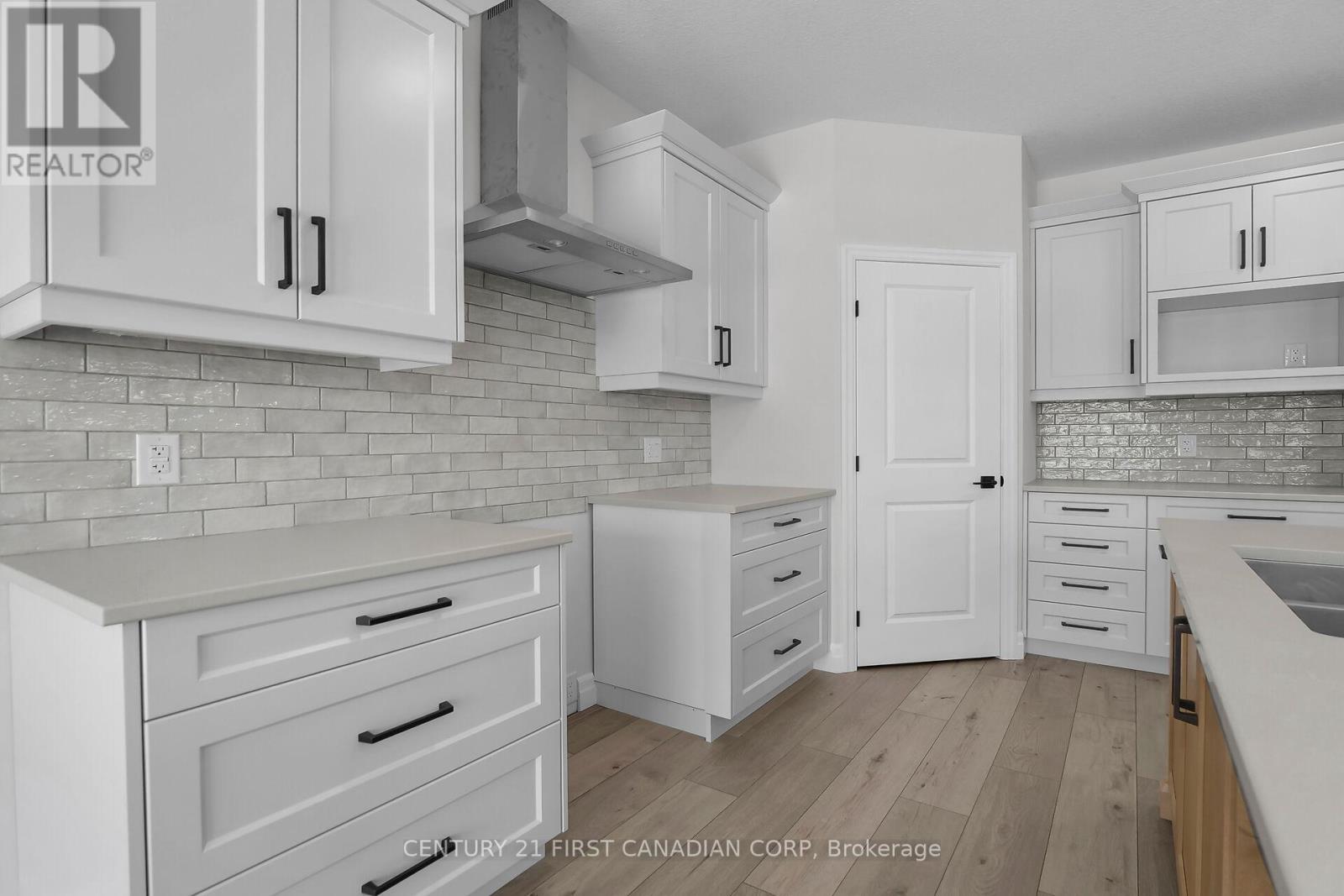21 - 35 Old Course Road, St. Thomas, Ontario  N5R 6J9 - Photo 9 - X11968180