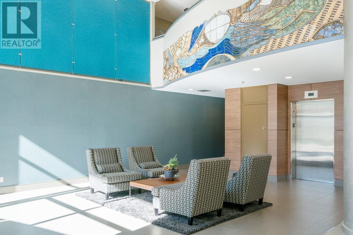 Listing Picture 22 of 26 : 2201 1500 HOWE STREET, Vancouver / 溫哥華 - 魯藝地產 Yvonne Lu Group - MLS Medallion Club Member