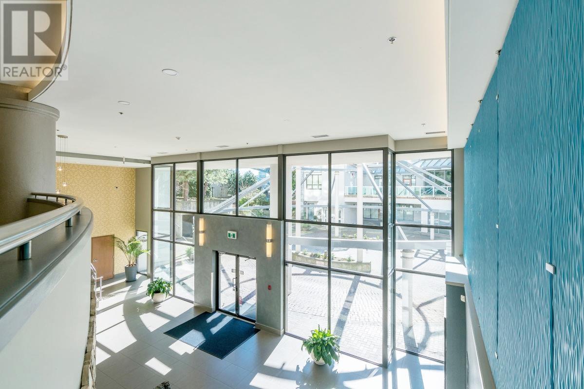 Listing Picture 23 of 26 : 2201 1500 HOWE STREET, Vancouver / 溫哥華 - 魯藝地產 Yvonne Lu Group - MLS Medallion Club Member