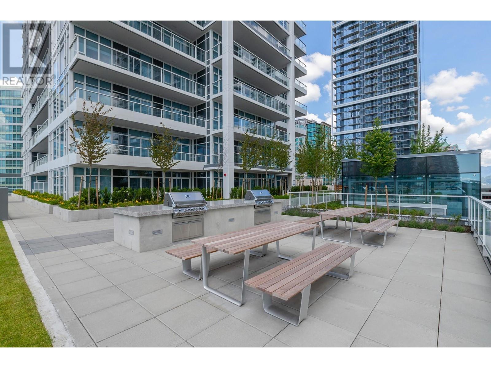 Listing Picture 39 of 40 : 308 6080 MCKAY AVENUE, Burnaby / 本拿比 - 魯藝地產 Yvonne Lu Group - MLS Medallion Club Member