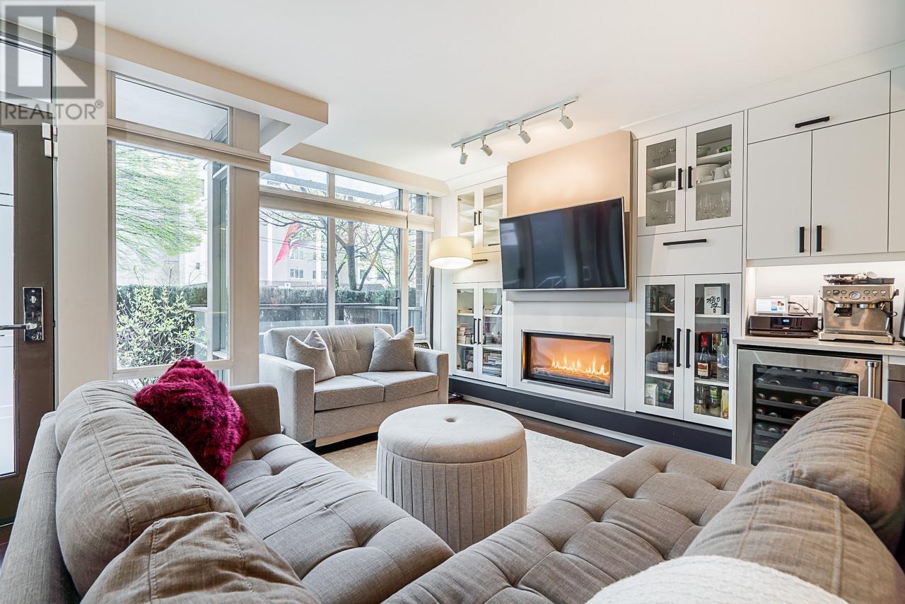 Listing Picture 6 of 30 : 861 RICHARDS STREET, Vancouver / 溫哥華 - 魯藝地產 Yvonne Lu Group - MLS Medallion Club Member