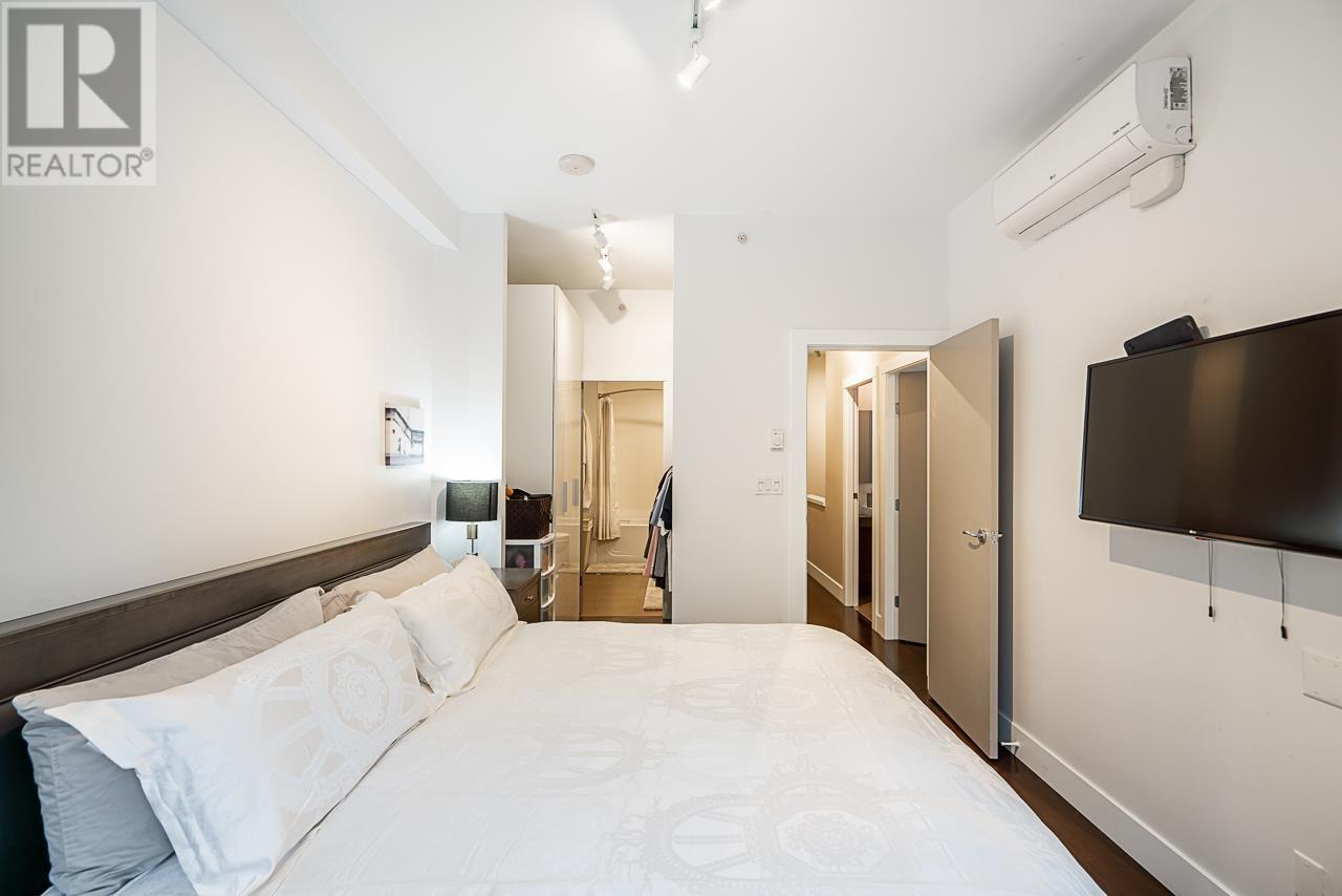 Listing Picture 18 of 30 : 861 RICHARDS STREET, Vancouver / 溫哥華 - 魯藝地產 Yvonne Lu Group - MLS Medallion Club Member