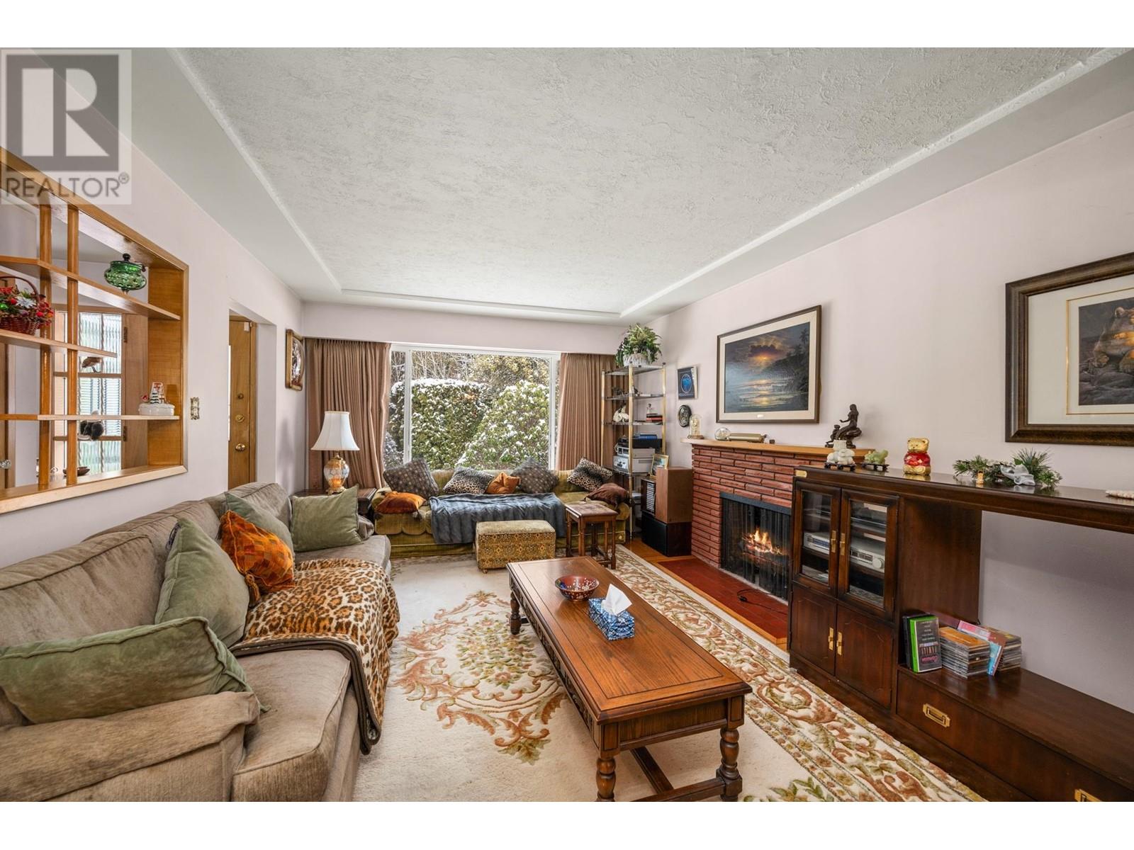 Property at 8274 WEDGEWOOD STREET image 2