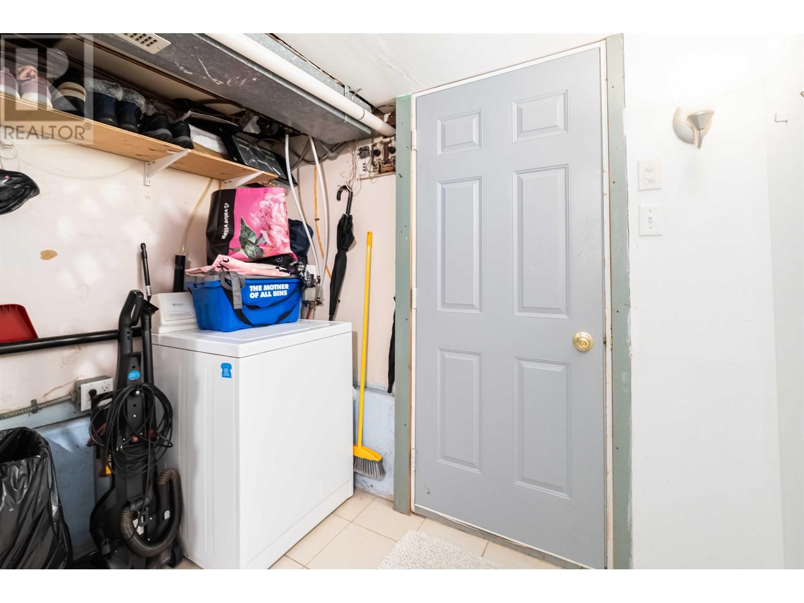 Listing Picture 21 of 38 : 453 E 47TH AVENUE, Vancouver / 溫哥華 - 魯藝地產 Yvonne Lu Group - MLS Medallion Club Member