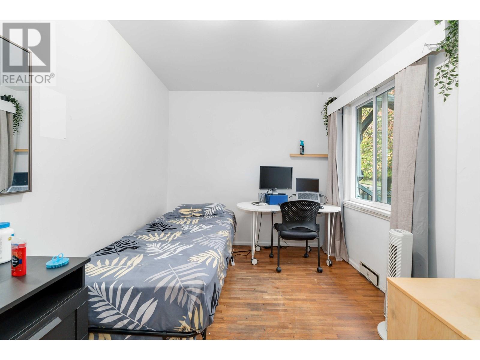 Listing Picture 17 of 38 : 453 E 47TH AVENUE, Vancouver / 溫哥華 - 魯藝地產 Yvonne Lu Group - MLS Medallion Club Member