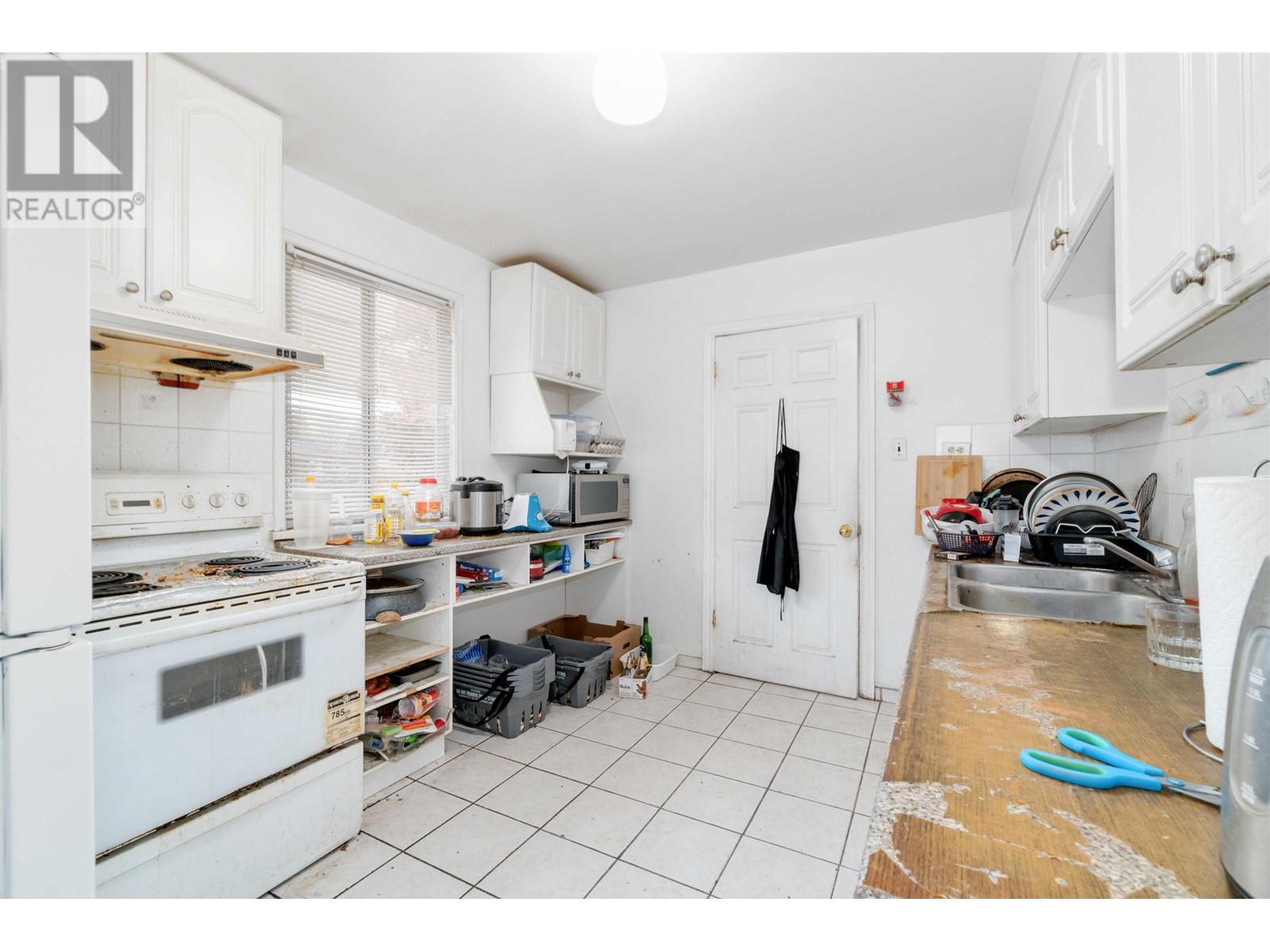 Listing Picture 10 of 38 : 453 E 47TH AVENUE, Vancouver / 溫哥華 - 魯藝地產 Yvonne Lu Group - MLS Medallion Club Member