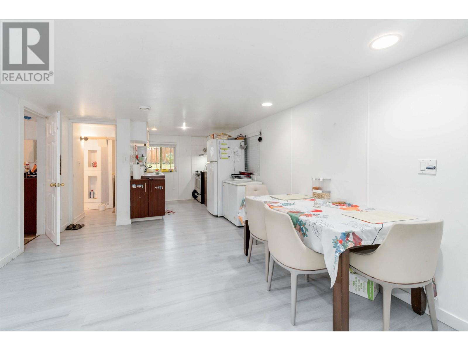 Listing Picture 31 of 38 : 453 E 47TH AVENUE, Vancouver / 溫哥華 - 魯藝地產 Yvonne Lu Group - MLS Medallion Club Member