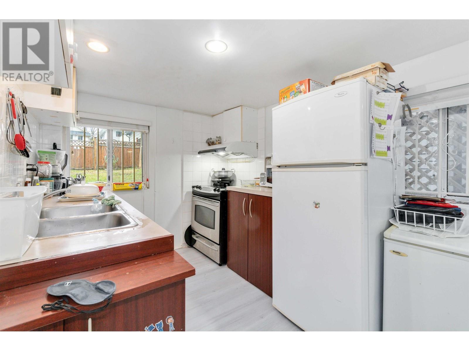 Listing Picture 33 of 38 : 453 E 47TH AVENUE, Vancouver / 溫哥華 - 魯藝地產 Yvonne Lu Group - MLS Medallion Club Member