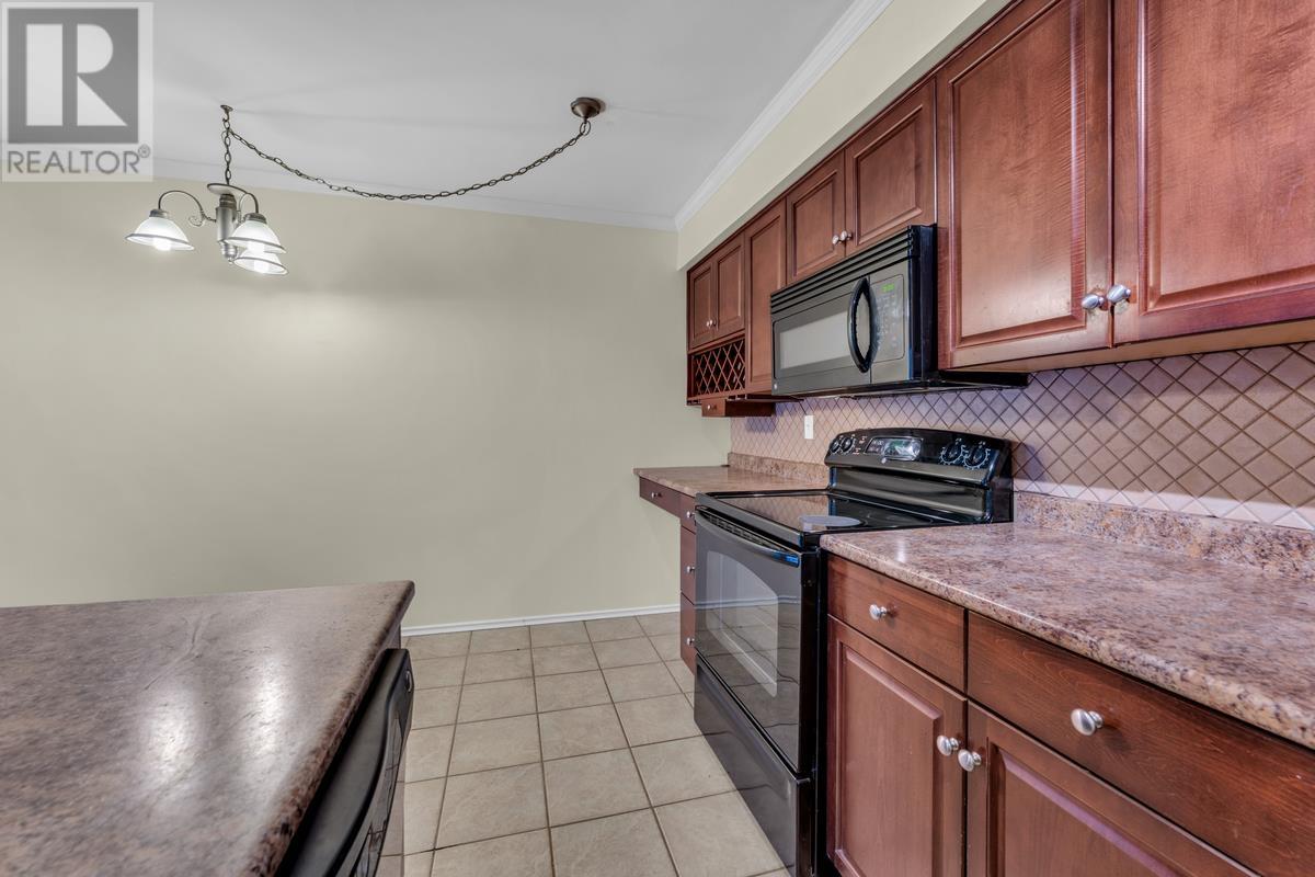 Listing Picture 7 of 18 : 302 36 E 14 AVENUE, Vancouver / 溫哥華 - 魯藝地產 Yvonne Lu Group - MLS Medallion Club Member