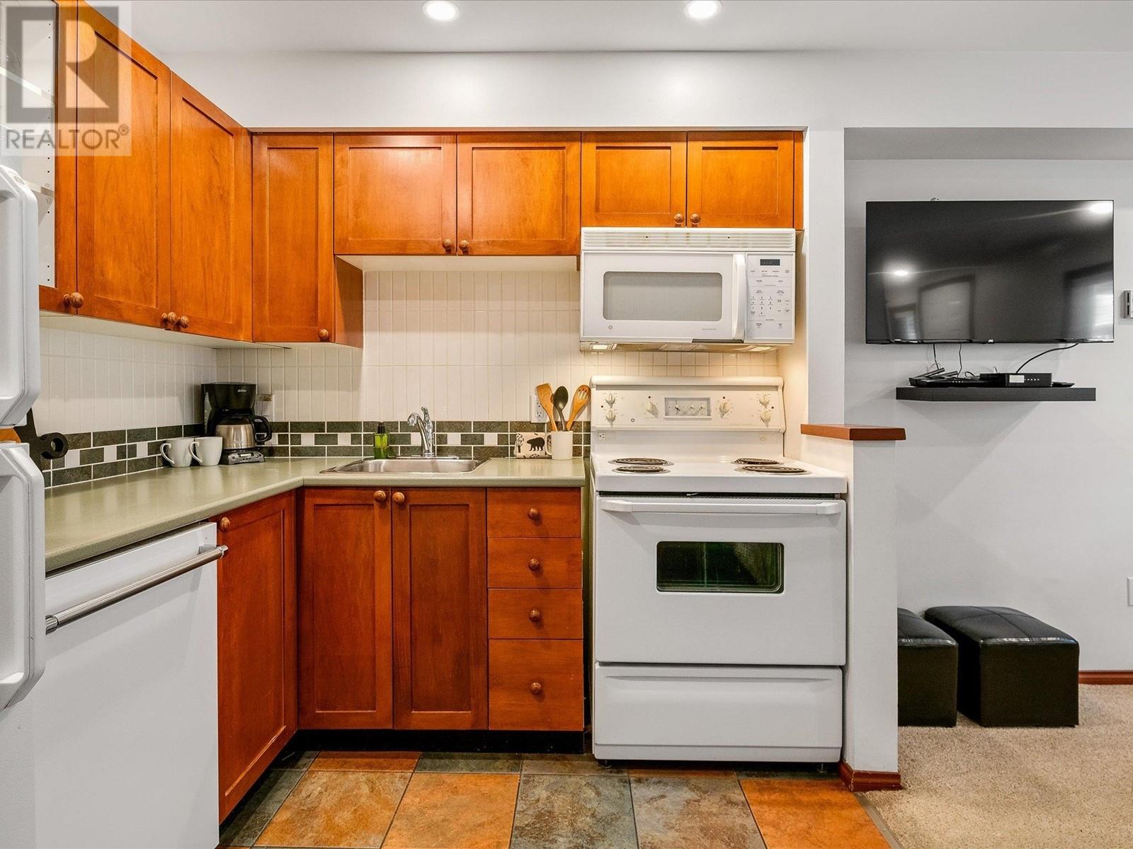 74 4388 NORTHLANDS BOULEVARD