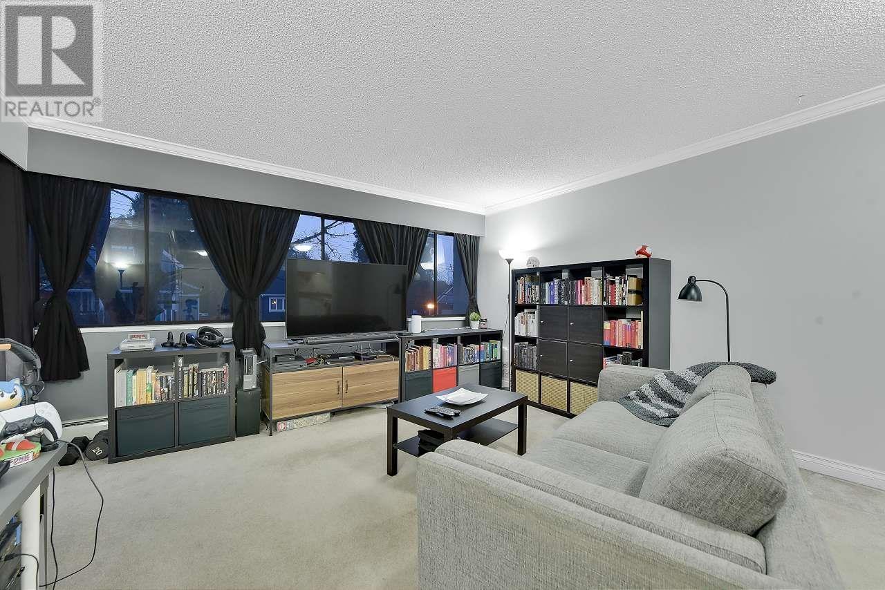 206 316 Cedar Street, New Westminster, British Columbia  V3L 3P1 - Photo 2 - R2965859