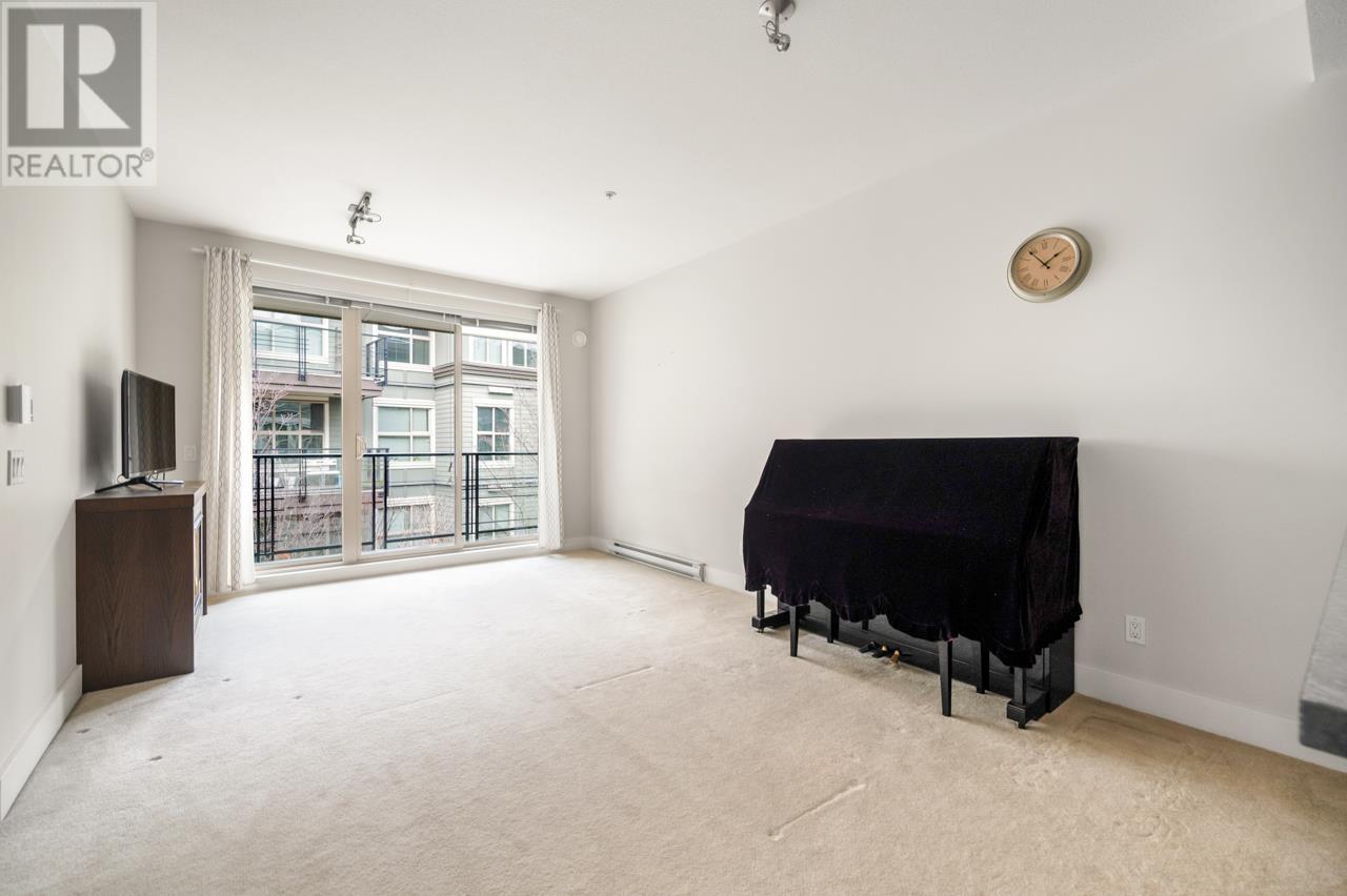 Listing Picture 9 of 19 : 301 3478 WESBROOK MALL, Vancouver / 溫哥華 - 魯藝地產 Yvonne Lu Group - MLS Medallion Club Member